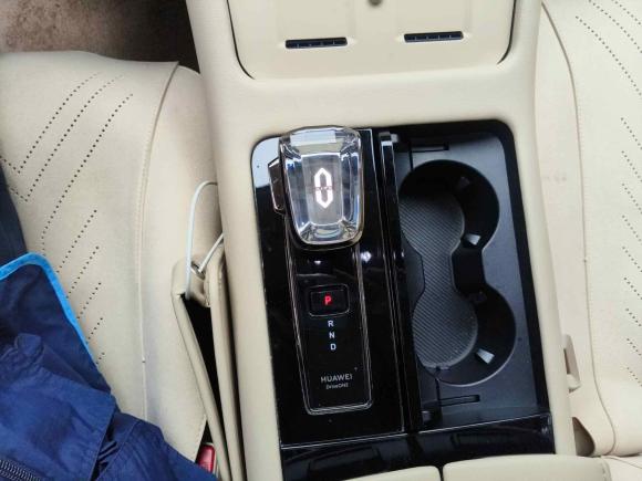 [南京·苏A] 二手AITO 问界问界M72024款 1.5T 后驱Plus版 5座