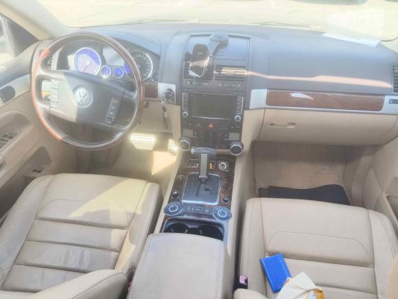 [上海·沪C] 二手大众途锐2007款 4.2L 标准型