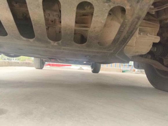 [济南·鲁S] 二手东风御风御风2014款 2.5T御利宝物流车低配短轴中顶ZD25