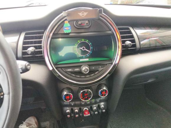 [上海·沪N] 二手MINIMINI2021款 1.5T COOPER 艺术家 五门版