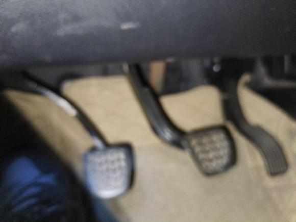 [南通·苏F] 二手江铃驭胜S3502013款 2.4T 手动两驱柴油豪华版5座