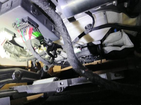 [上海·沪A] 二手岚图汽车岚图梦想家2024款 PHEV 超长续航尊贵版