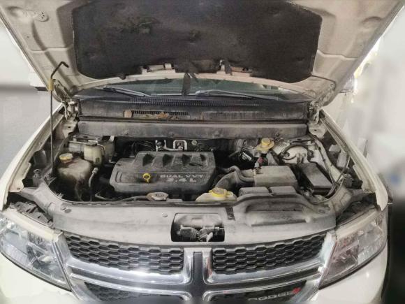 [上海·沪D] 二手道奇酷威2013款 2.4L 两驱尊尚版