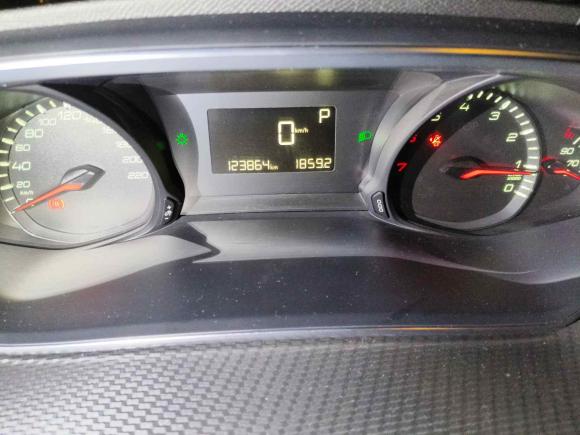 [武汉·鄂A] 二手标致标致3082018款 1.6L 自动豪华版