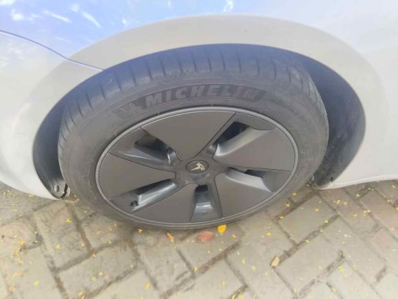 [上海·沪A] 二手特斯拉Model 32022款 后轮驱动版