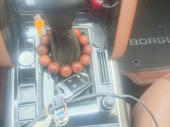 [深圳·粤B] 二手宝沃宝沃BX72016款 28T 两驱豪华版 7座