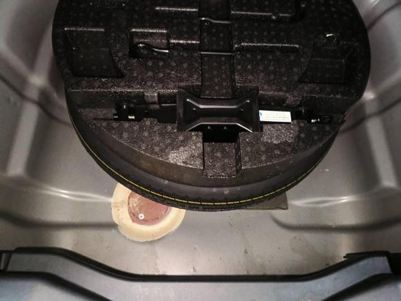 [武汉·鄂A] 二手荣威荣威3602015款 1.5L 自动豪华版