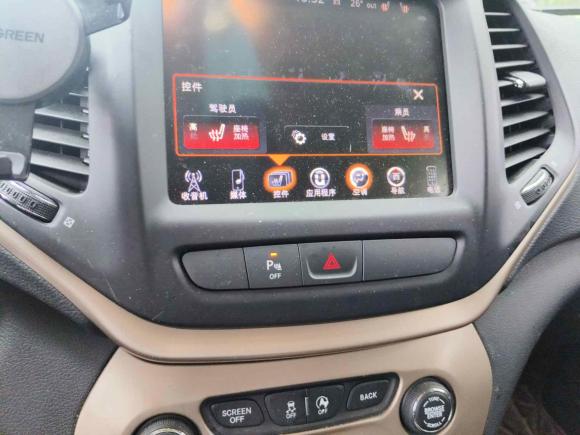 [上海·豫S] 二手Jeep自由光2016款 2.4L 领先智能版