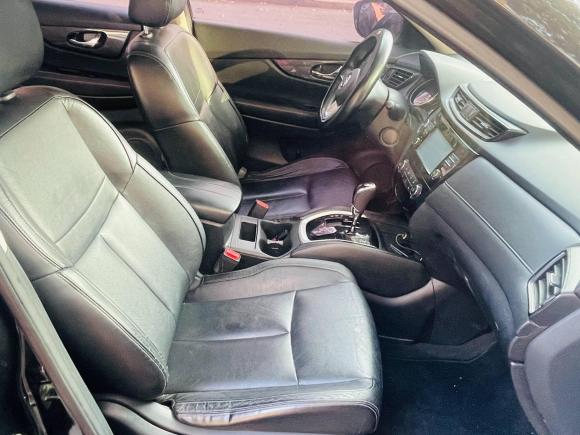 [青岛·鲁B] 二手日产奇骏2017款 2.0L CVT舒适版 2WD