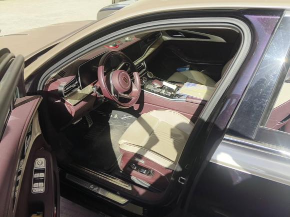 [义乌·沪C] 二手红旗红旗H92020款 改款 2.0T 智联旗畅版