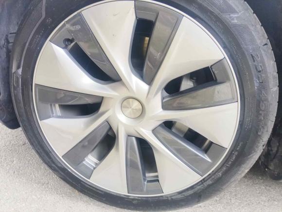 [上海·沪A] 二手特斯拉Model Y2021款 标准续航后驱版