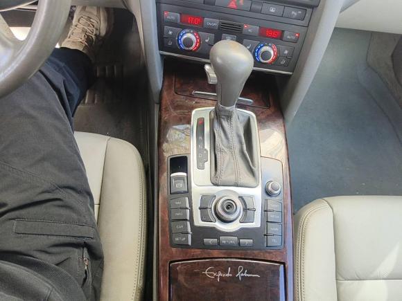 [南通·苏F] 二手奥迪奥迪A6L2009款 2.8 FSI 舒适娱乐型