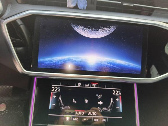 [深圳·粤B] 二手奥迪奥迪A6L2021款 40 TFSI 豪华动感型