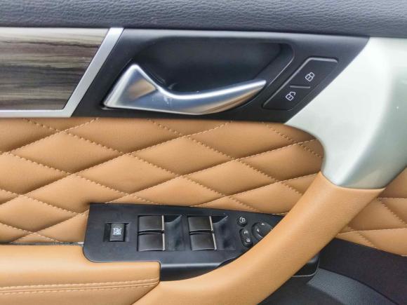 [广州·粤A] 二手哈弗哈弗H92020款 2.0T 汽油四驱尊享型 5座