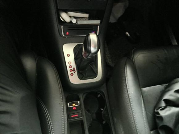 [上海·沪F] 二手大众途观2015款 1.8TSI 自动两驱舒适版