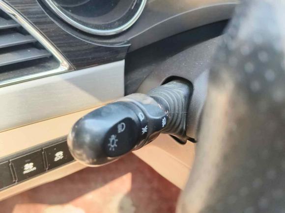 [温州·贵C] 二手宝骏宝骏7302016款 1.5L 手动豪华型 7座