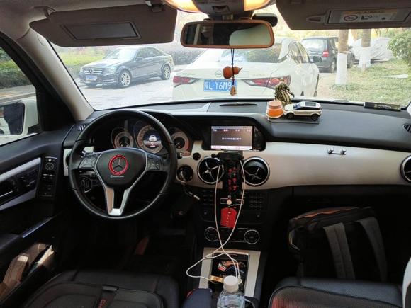 [南京·苏A] 二手奔驰奔驰GLK级2013款 GLK 300 4MATIC 动感天窗型