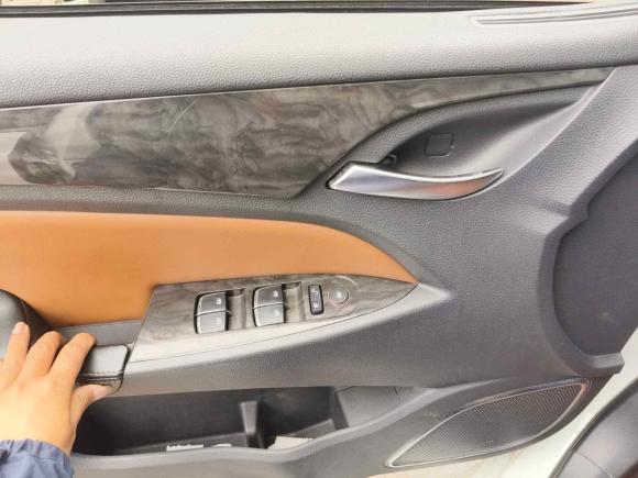 [深圳·粤B] 二手比亚迪秦新能源2017款 1.5T 尊贵型