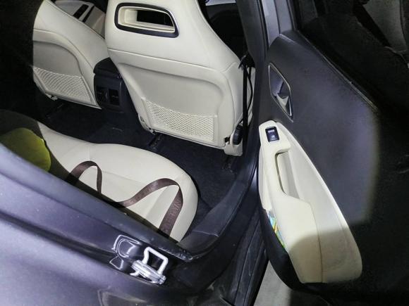 [深圳·粤G] 二手奔驰奔驰GLA2016款 GLA 200 时尚型