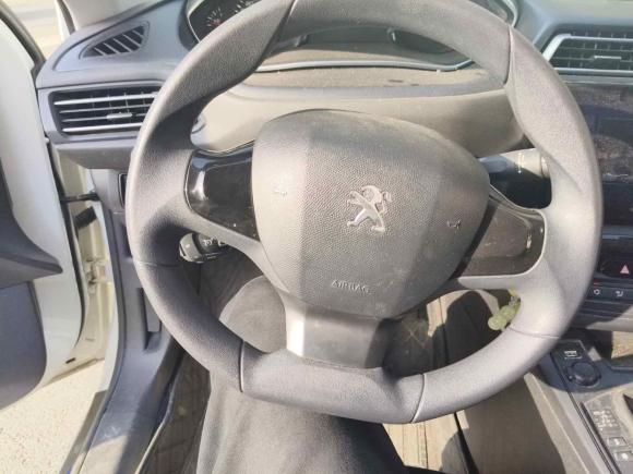 [青岛·鲁B] 二手标致标致3082016款 1.6L 自动时尚版