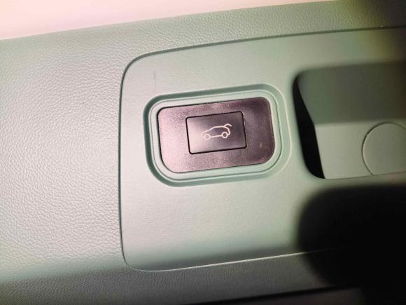 [上海·沪G] 二手别克别克GL82023款 ES陆尊 舒适型