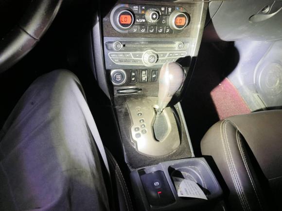 [合肥·皖A] 二手雷诺科雷傲2014款 2.5L 四驱舒适版