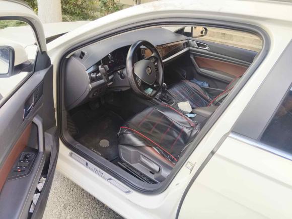 [上海·皖A] 二手大众朗逸2018款 两厢 200TSI DSG舒适版 国V