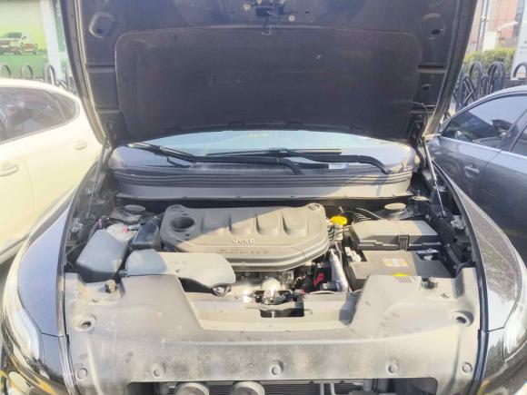 [杭州·浙A] 二手Jeep自由光2020款 2.0L 两驱经典运动版