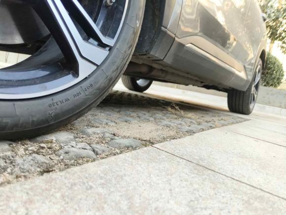 [青岛·鲁B] 二手吉利银河银河L72023款 1.5T 115km MAX