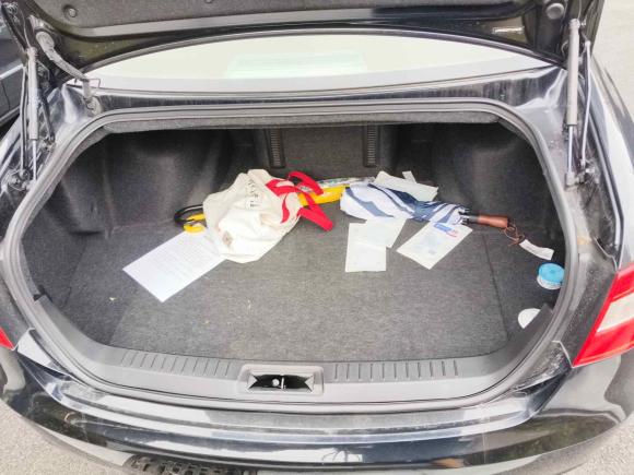 [上海·沪F] 二手红旗红旗H72015款 2.0T 豪华型