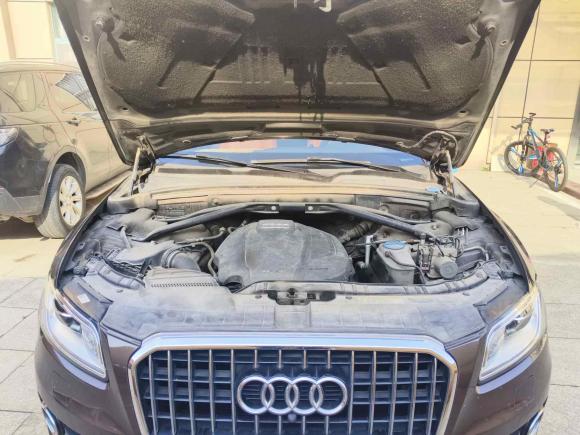 [无锡·沪C] 二手奥迪奥迪Q52017款 40 TFSI 进取型