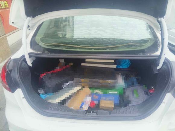 [嘉兴·浙F] 二手福特福克斯2017款 三厢 1.6L 自动舒适型智行版