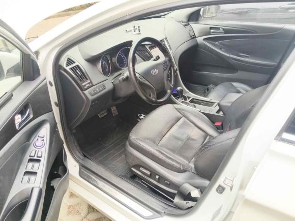 [上海·湘F] 二手现代索纳塔2013款 2.0L 自动豪华版