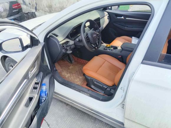 [成都·川A] 二手威马汽车威马E.52021款 400 即客行