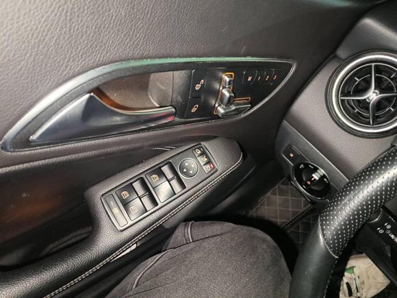 [苏州·苏E] 二手奔驰奔驰CLA2019款 CLA 200 时尚型