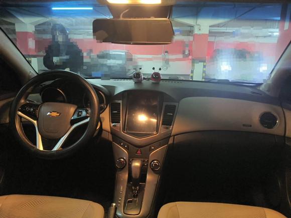 [武汉·鄂A] 二手雪佛兰科鲁兹2015款 1.5L 经典 SE AT