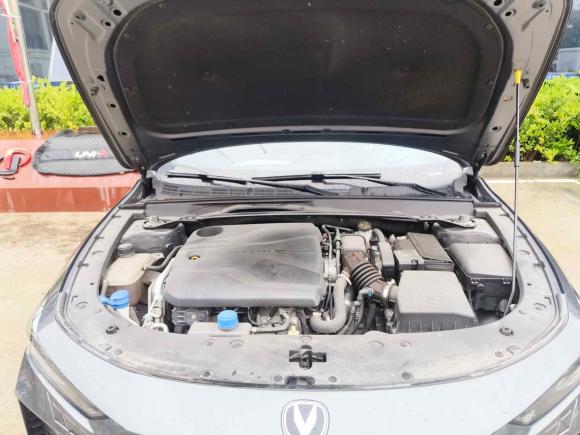 [上海·沪E] 二手长安长安UNI-V2022款 1.5T 运动版