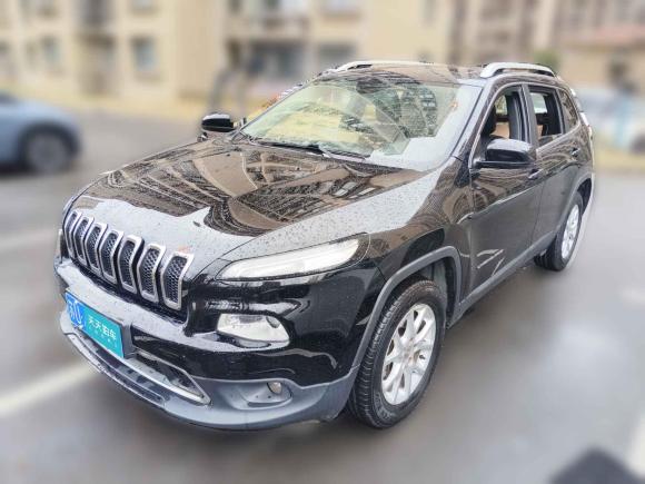 Jeep自由光2016款 2.4L 专业版「上海二手车」「天天拍车」