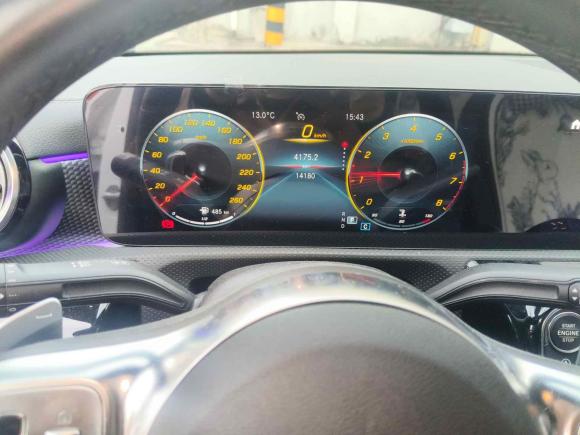 [常州·苏D] 二手奔驰奔驰A级2022款 改款二 A 200 L 运动轿车时尚型