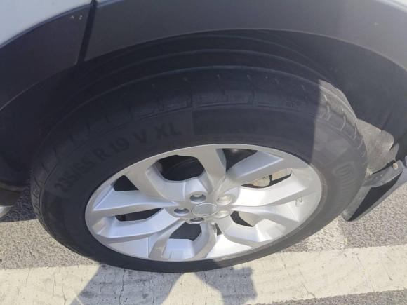 [青岛·鲁B] 二手路虎发现神行2016款 2.0T HSE