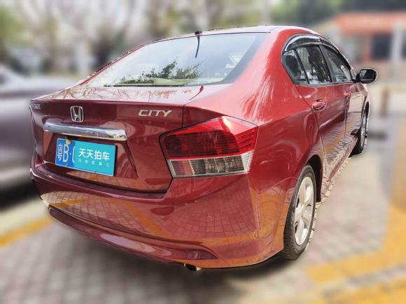 [深圳·粤B] 二手本田锋范经典2008款 1.5L 自动精英版