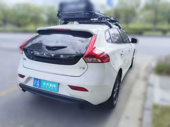 [上海·沪A] 二手沃尔沃沃尔沃V402018款 T3 智逸版