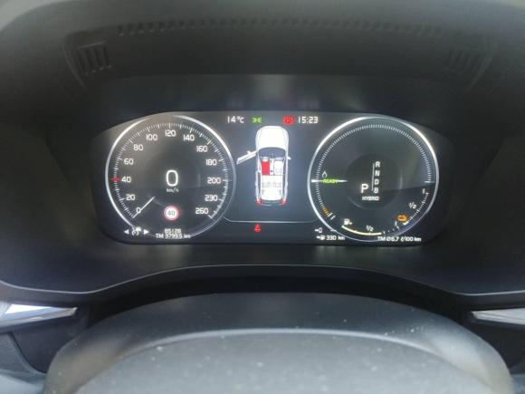 [上海·沪A] 二手沃尔沃沃尔沃XC60插电式混动2019款 T8 E驱混动 智雅运动版 国VI