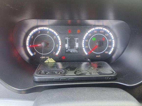 [武汉·鄂W] 二手长安凯程长安睿行M602023款 1.6L CNG舒适型客车6座