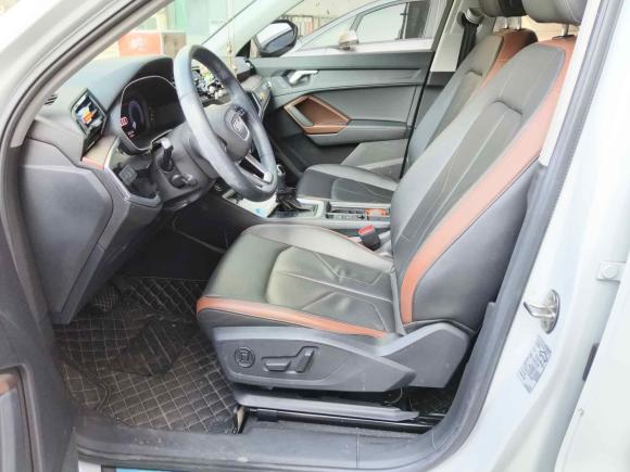 [南京·苏A] 二手奥迪奥迪Q32021款 35 TFSI 时尚致雅型