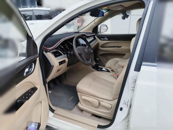 [广州·粤R] 二手宝骏宝骏7302016款 1.5L 手动舒适型 7座 国V