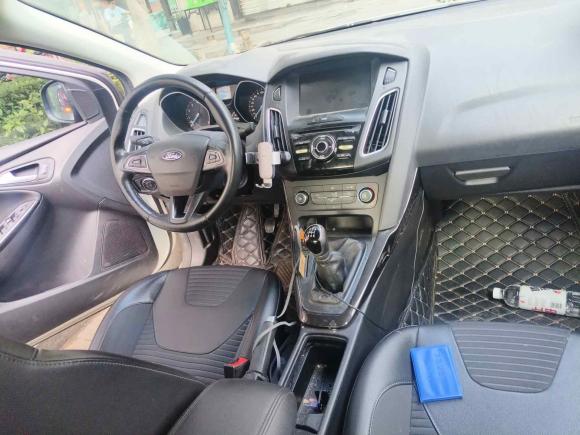 [苏州·苏E] 二手福特福克斯2018款 三厢经典 1.6L 手动风尚型智行版