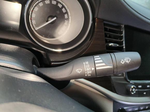 [成都·川A] 二手别克威朗2018款 三厢 15S 自动领先型