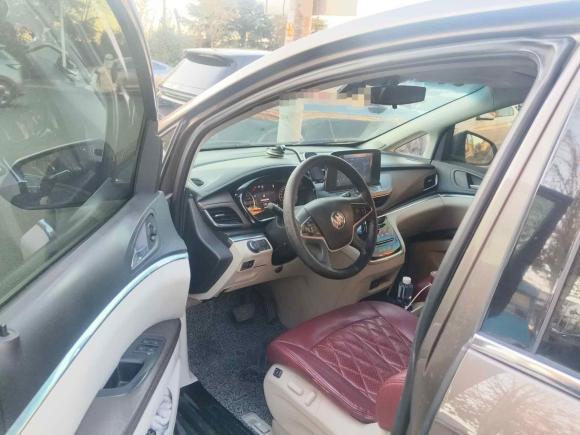 [青岛·鲁B] 二手别克别克GL82023款 陆上公务舱 舒适型