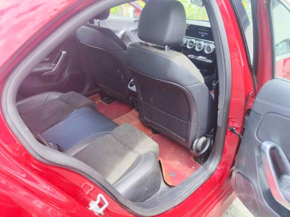 [杭州·浙A] 二手奔驰奔驰A级2022款 改款 A 200 L 运动轿车时尚型